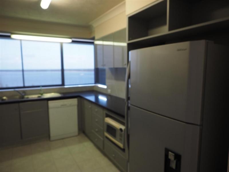 28/5-7 Oatland Esplanade, Runaway Bay QLD 4216