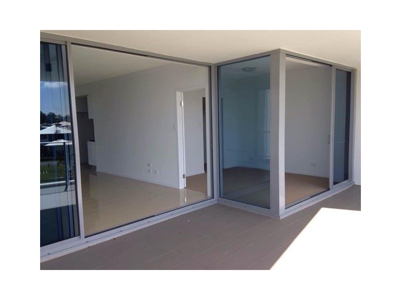 15 compass dr, Biggera Waters QLD 4216