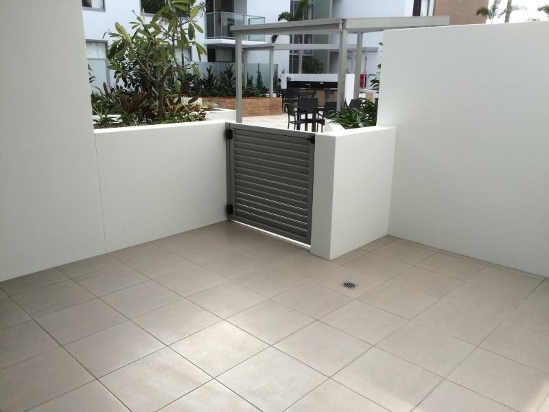 UNIT 1105/ 8 WATERFORD COURT, Bundall QLD 4217