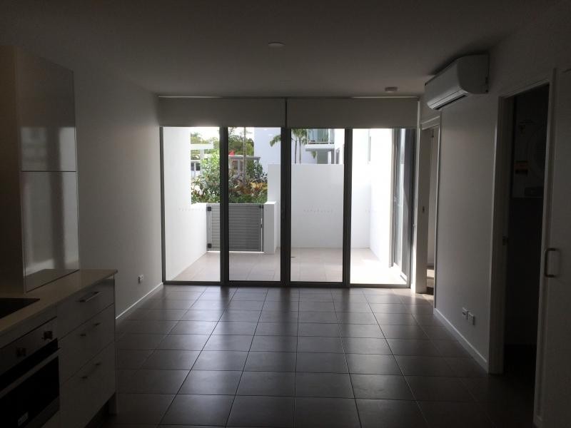 UNIT 1105/ 8 WATERFORD COURT, Bundall QLD 4217