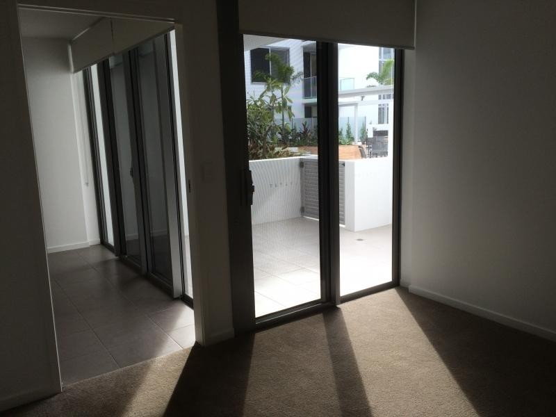 UNIT 1105/ 8 WATERFORD COURT, Bundall QLD 4217