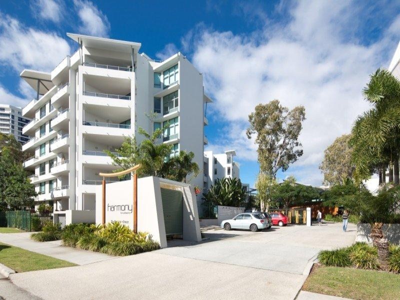A13/28 Bayview Street, Runaway Bay QLD 4216