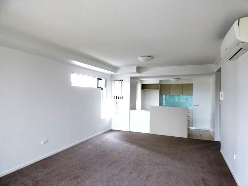 1206  / 16 Surbiton Court, Carindale QLD 4152