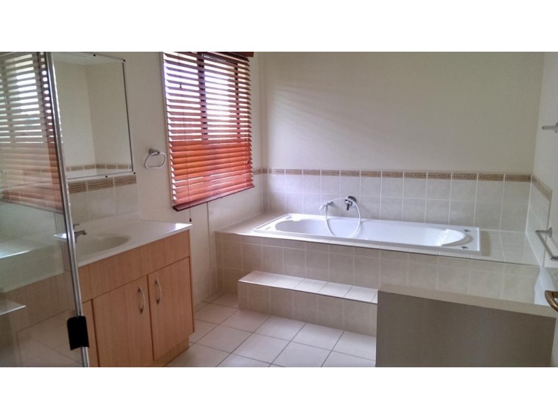 21a Apple Blossom Place, Eight Mile Plains QLD 4113