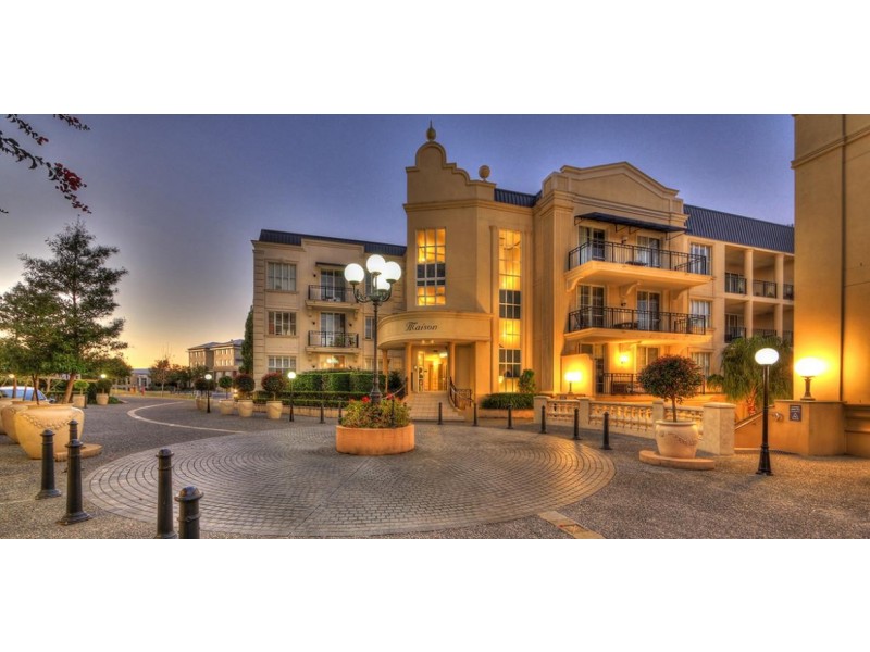 2044/3029 The Boulevard, Carrara QLD 4211