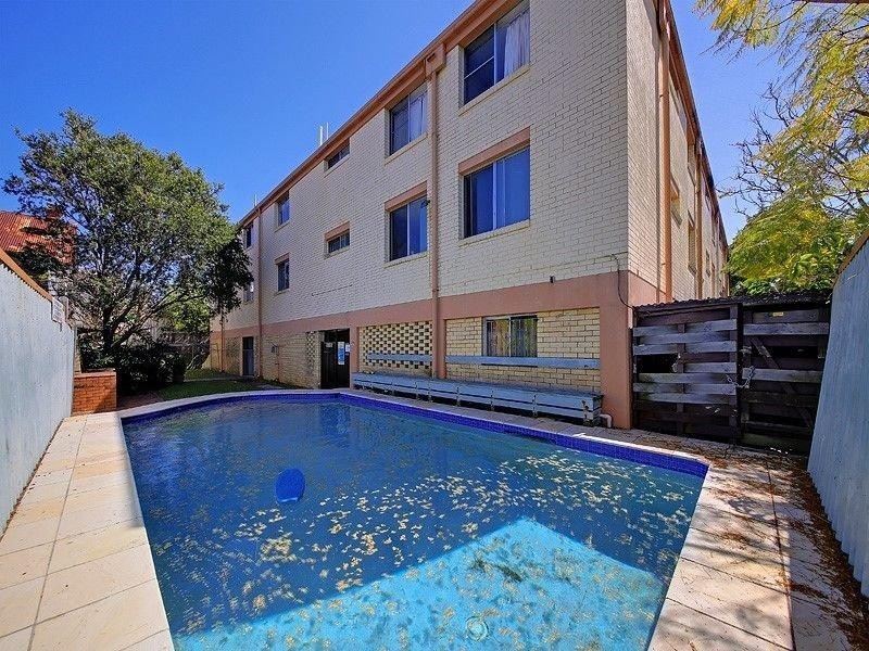 2 / 3 Heath street, East Brisbane QLD 4169