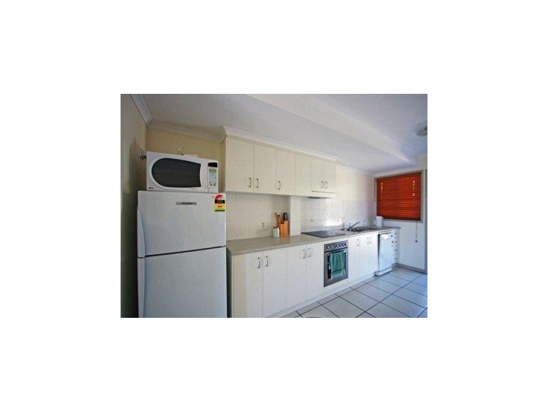 56-58 Main St, Pialba QLD 4655