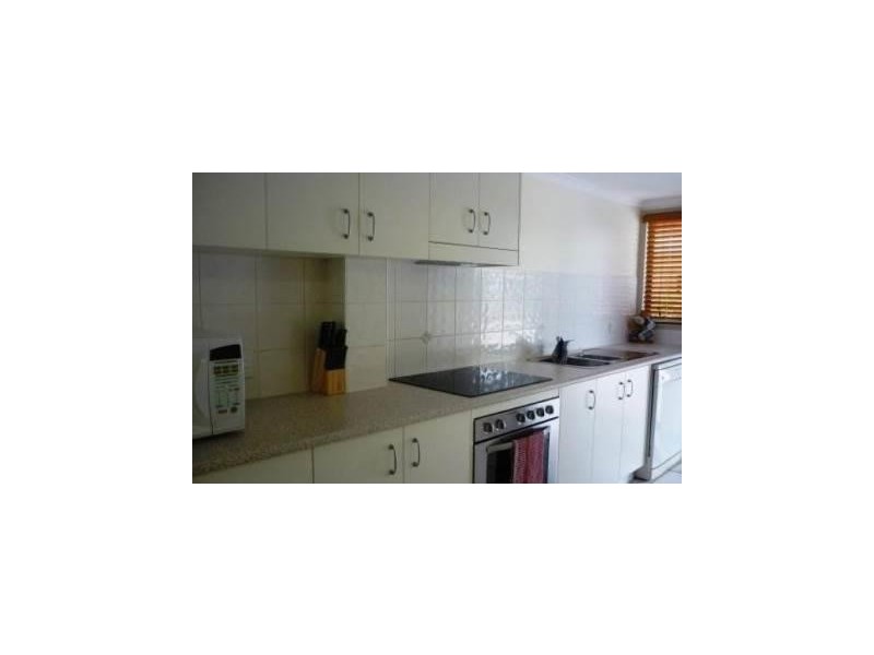 56-58 Main St, Pialba QLD 4655