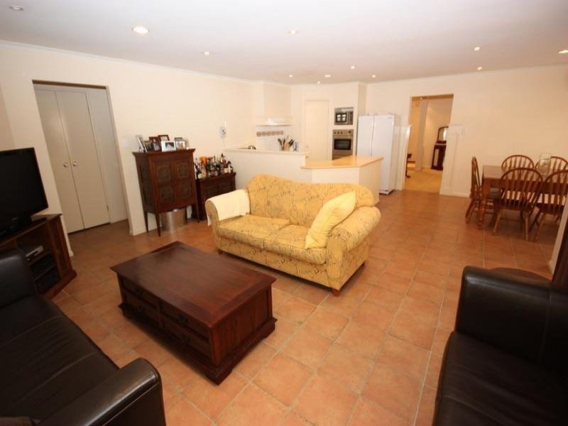 49 Coventry Cct, Carindale QLD 4152