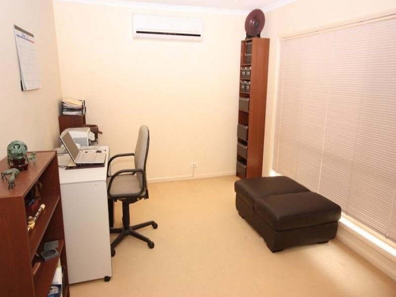 49 Coventry Cct, Carindale QLD 4152