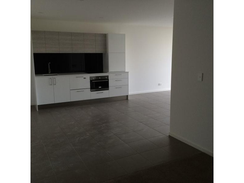 1322/8 WATERFORD COURT, Bundall QLD 4217