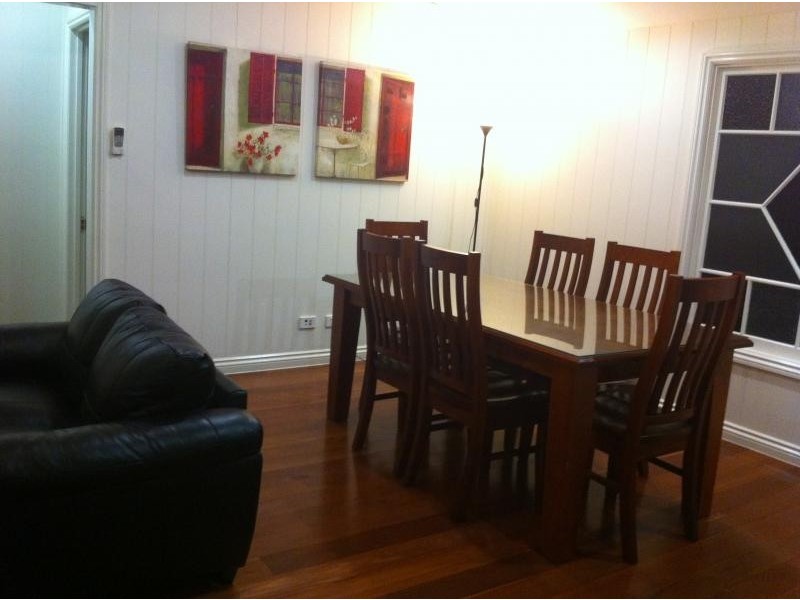 1/12 Kings Road, Taringa QLD 4068