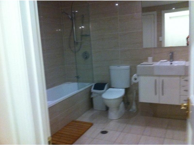 1/12 Kings Road, Taringa QLD 4068