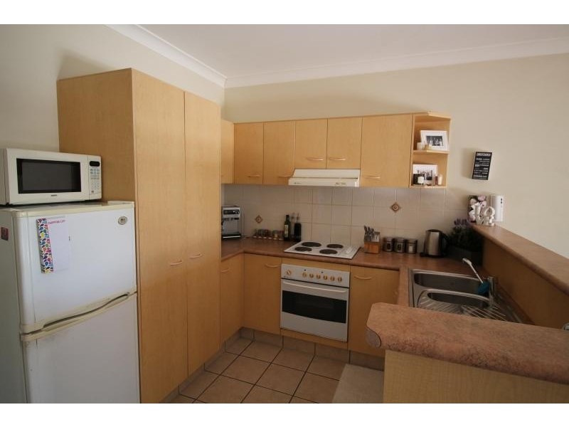 31 / 7-13 Barranbali Street, Chevron Island QLD 4217