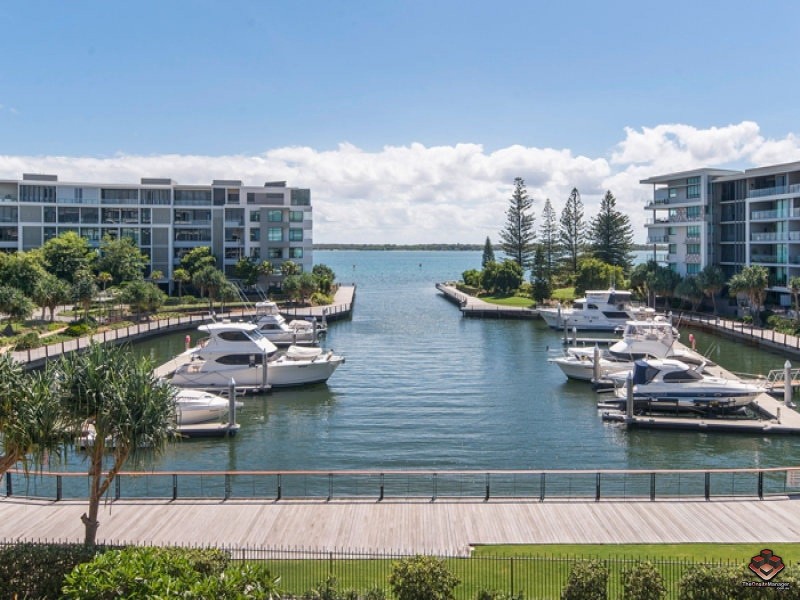 7/323 Bayview street, Runaway Bay QLD 4216