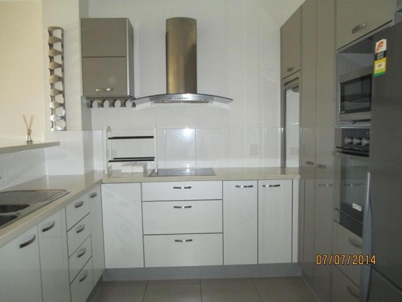 72 / 42 Warburton Street, North Ward QLD 4810