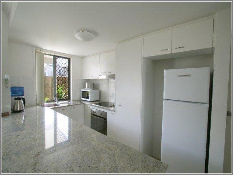 1/40 Gledson Street, North Booval QLD 4304