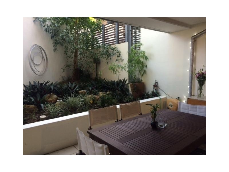 24 / 8-12 macquarie street, Teneriffe QLD 4005