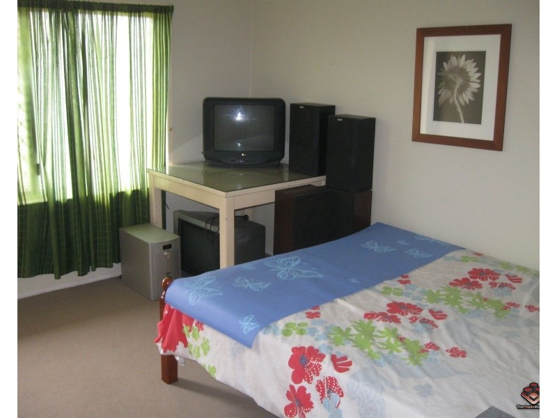 17 George Street, Pialba QLD 4655
