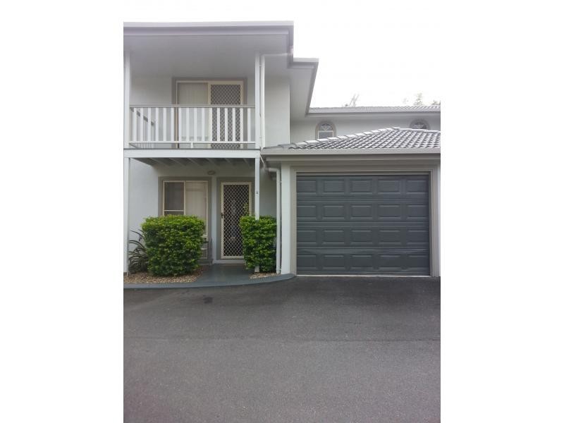126 Klumpp Rd, Mount Gravatt QLD 4122