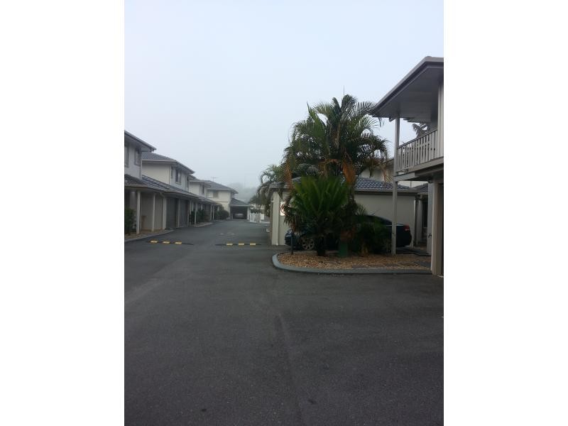 126 Klumpp Rd, Mount Gravatt QLD 4122