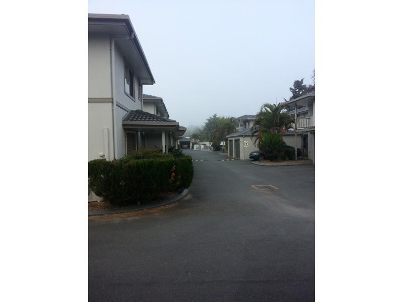 126 Klumpp Rd, Mount Gravatt QLD 4122