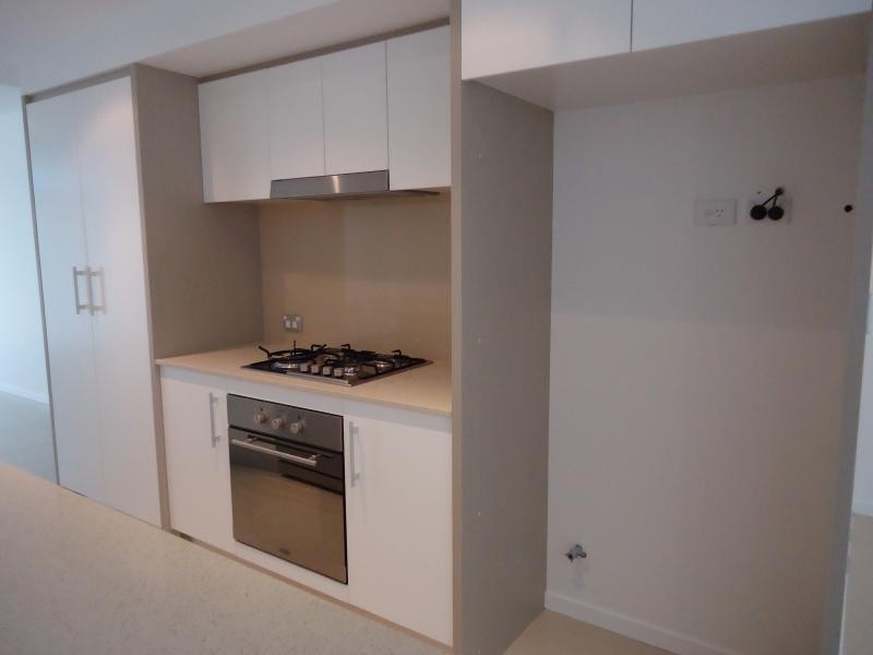 53 Darrambal, Chevron Island QLD 4217