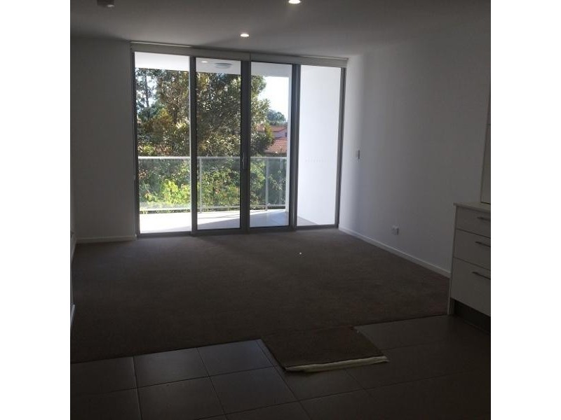 UNIT 1321/ 8 WATERFORD COURT, Bundall QLD 4217