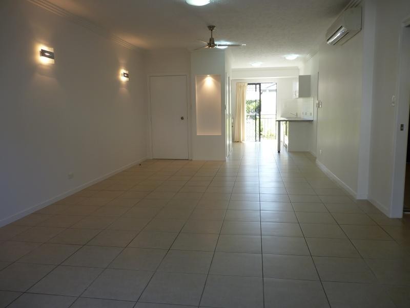 1/ 6-24 Henry Street, West End QLD 4810