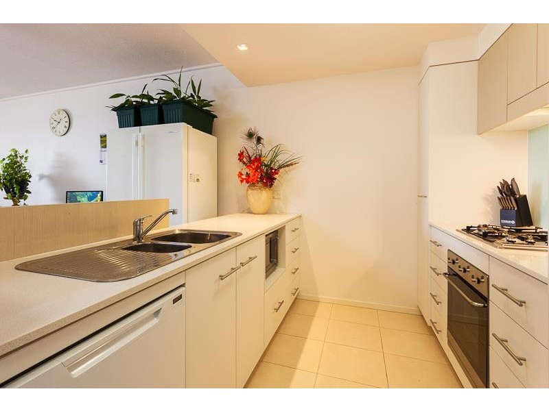 4041/16 Surbiton Court, Carindale QLD 4152