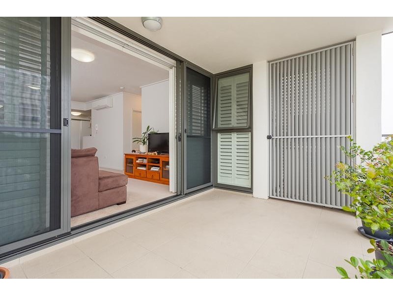 4041/16 Surbiton Court, Carindale QLD 4152