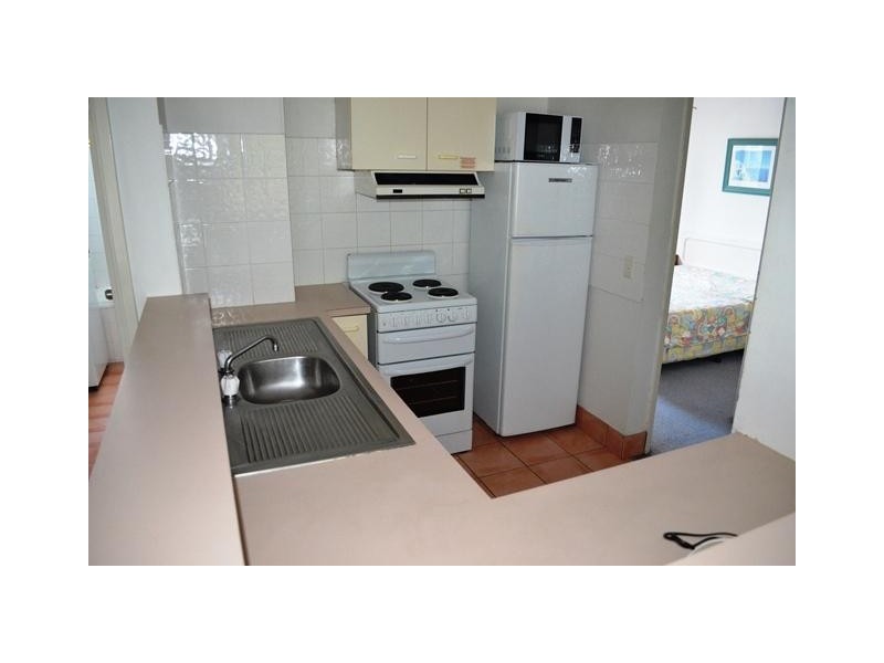 38 Enderley Ave, Surfers Paradise QLD 4217