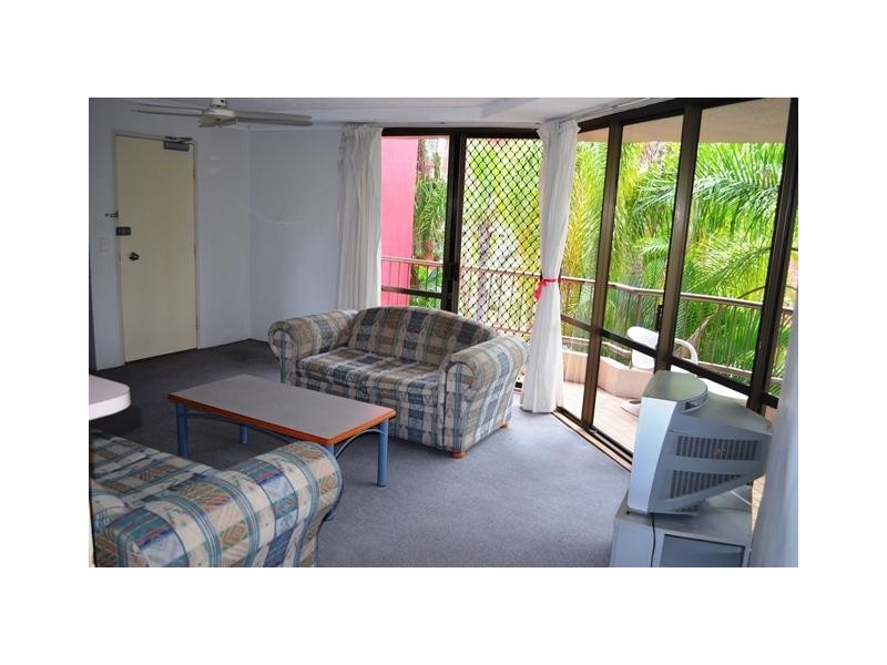 38 Enderley Ave, Surfers Paradise QLD 4217