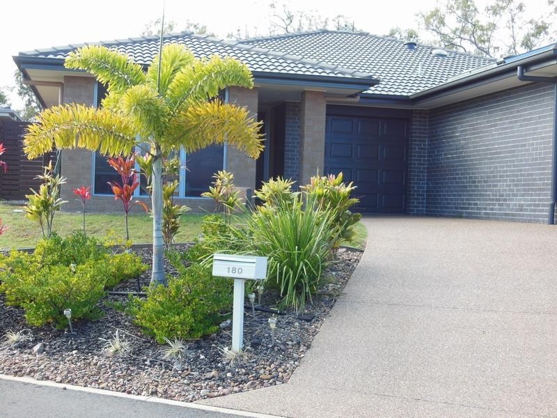 230 Pulgul St, Urangan QLD 4655