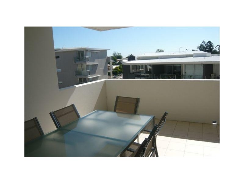 52/95 Clarence Road, Indooroopilly QLD 4068