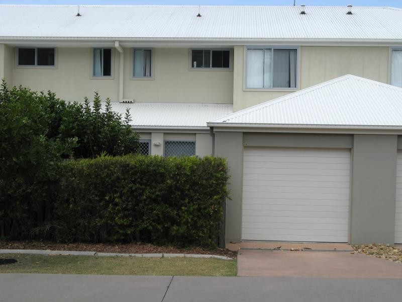 95 Lexey Crescent, Wakerley QLD 4154
