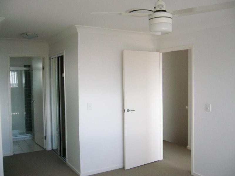 95 Lexey Crescent, Wakerley QLD 4154