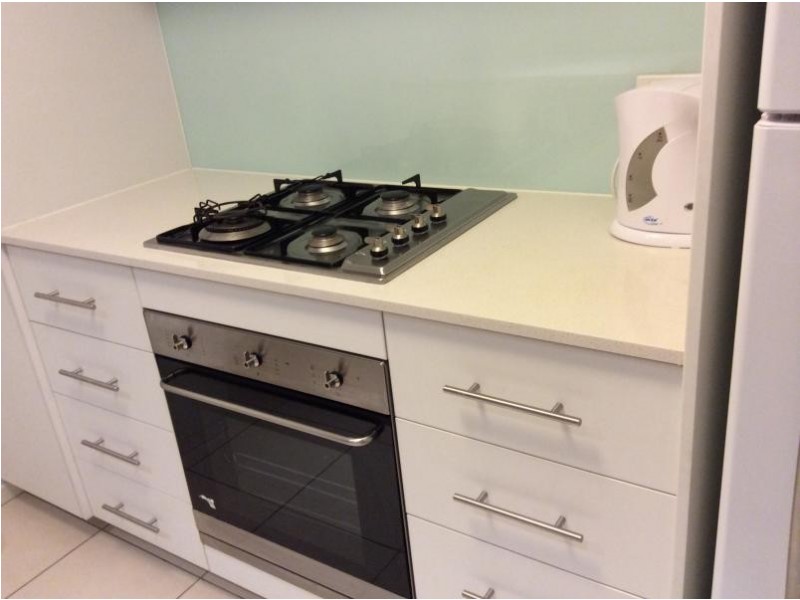 16 Surbiton Court, Carindale QLD 4152