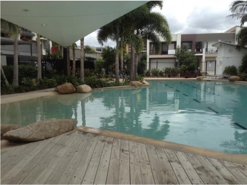 16 Surbiton Court, Carindale QLD 4152