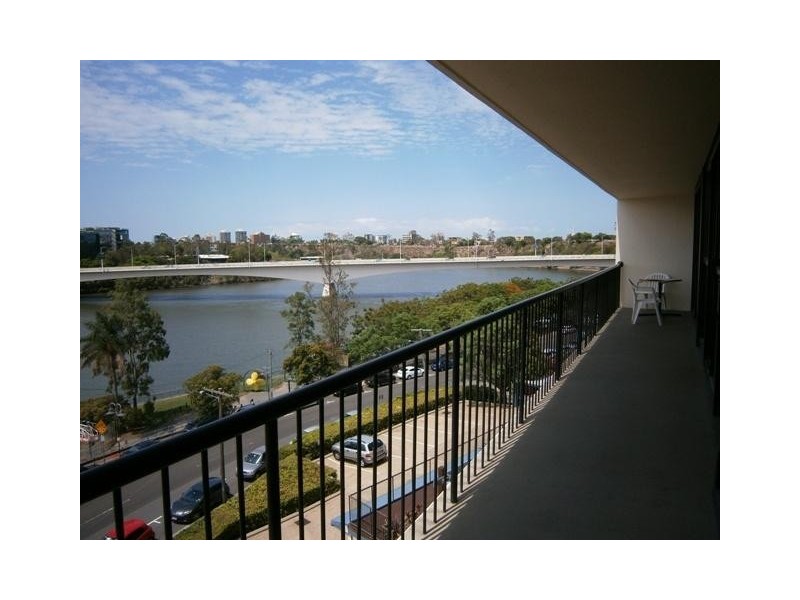 15/21 Dock St, South Brisbane QLD 4101