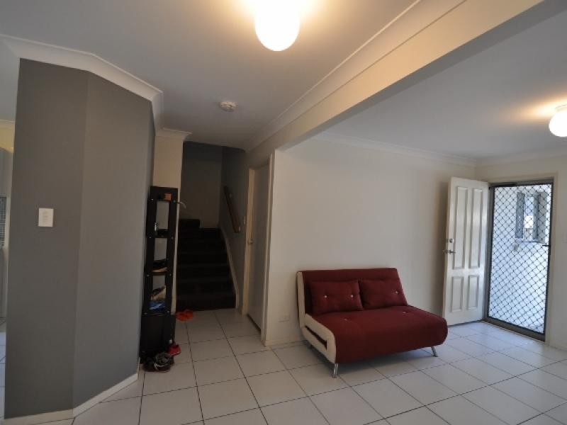 130 Jutland Street, Oxley QLD 4075