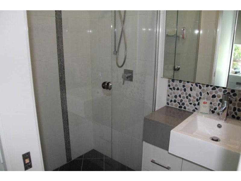 28 Ferry Rd, West End QLD 4101