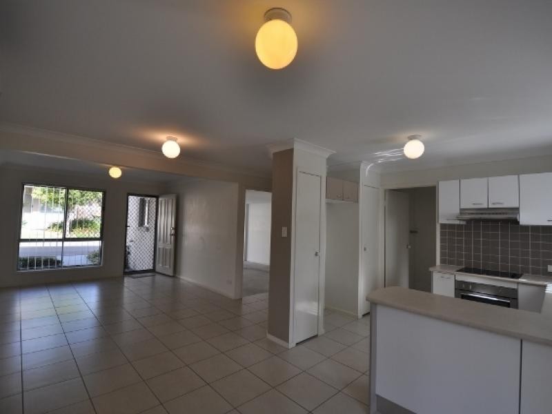 130 Jutland Street, Oxley QLD 4075