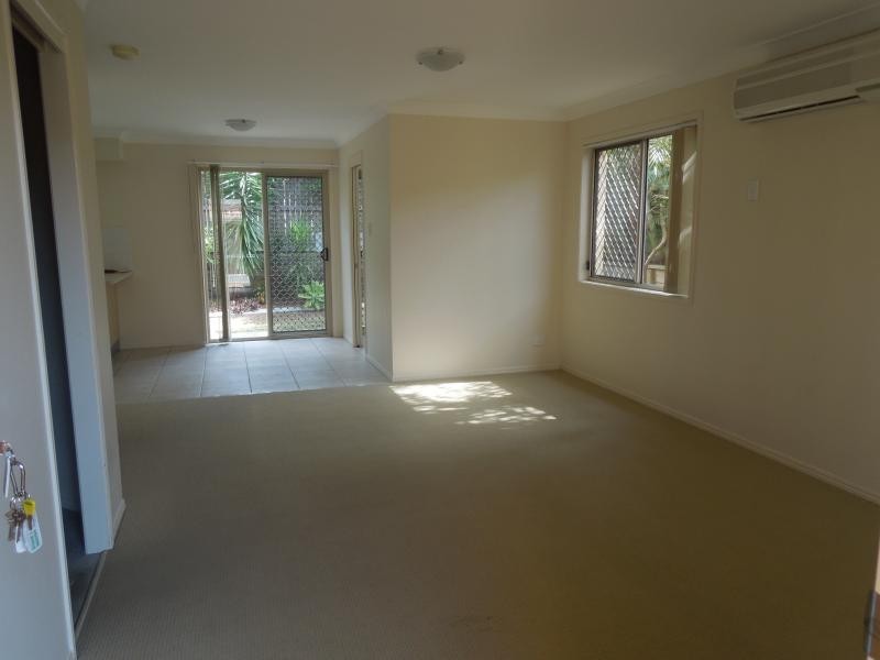 43 Johnston Street, Carina QLD 4152