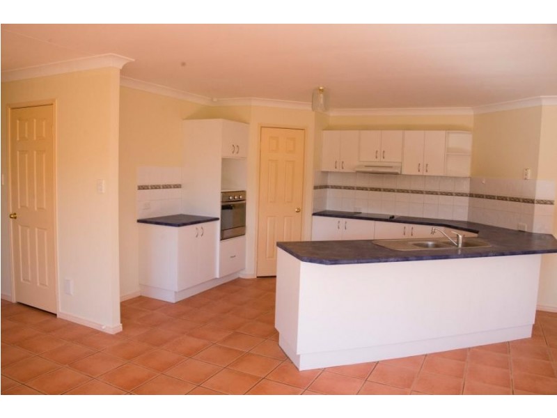 19 Hillcrest, Sunnybank Hills QLD 4109