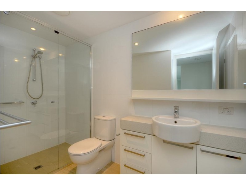 6303/323 Bayview Street, Hollywell QLD 4216