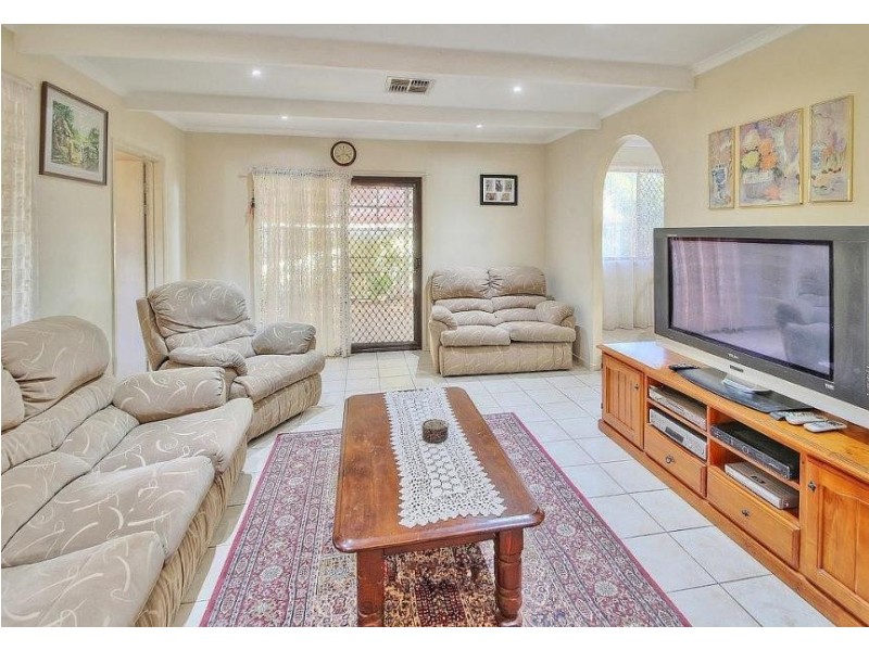 18 Jales St, Sunnybank Hills QLD 4109