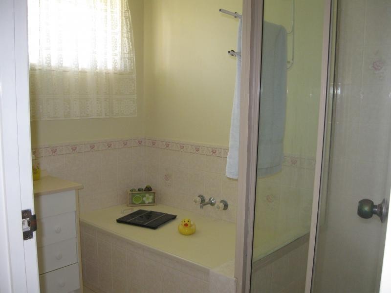 TRISTANIA CRES, Urangan QLD 4655