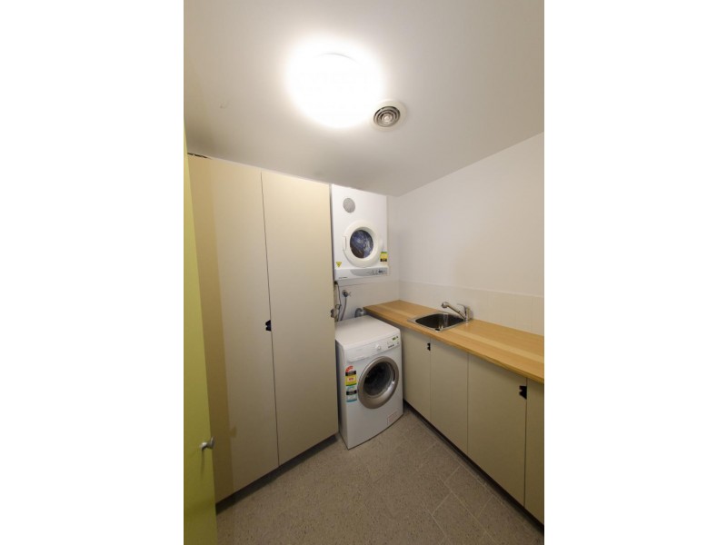 011/ 8 Skyring Terrace, Teneriffe QLD 4005