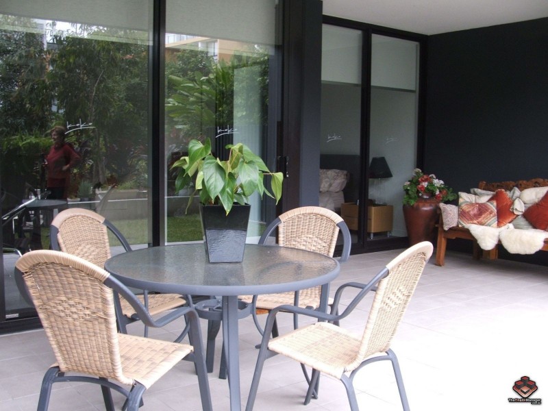 302/10 Pidgeon Close, West End QLD 4101